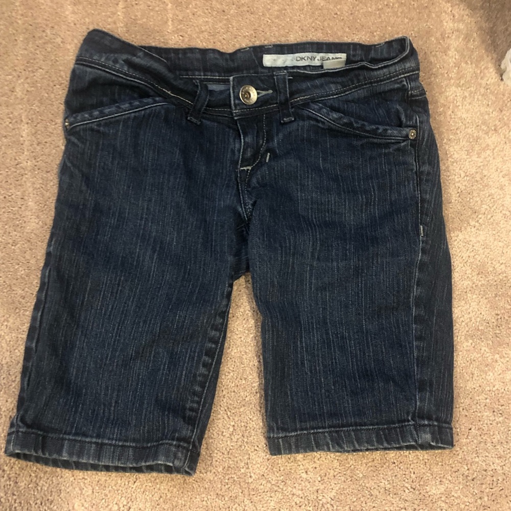 Three Quarter Length Jean Shorts💙
